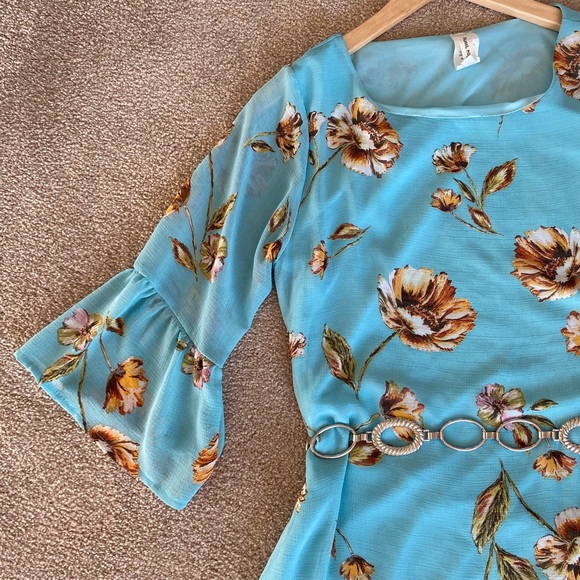 Vintage Inspired Floral Dress - Picture 2 of 7